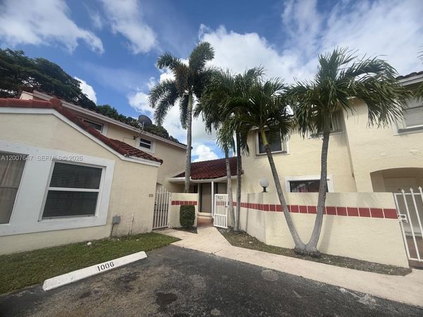 1004 San Remo Cir, Homestead, FL 33035