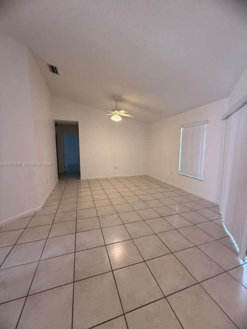 1004 San Remo Cir, Homestead, FL 33035 Photo