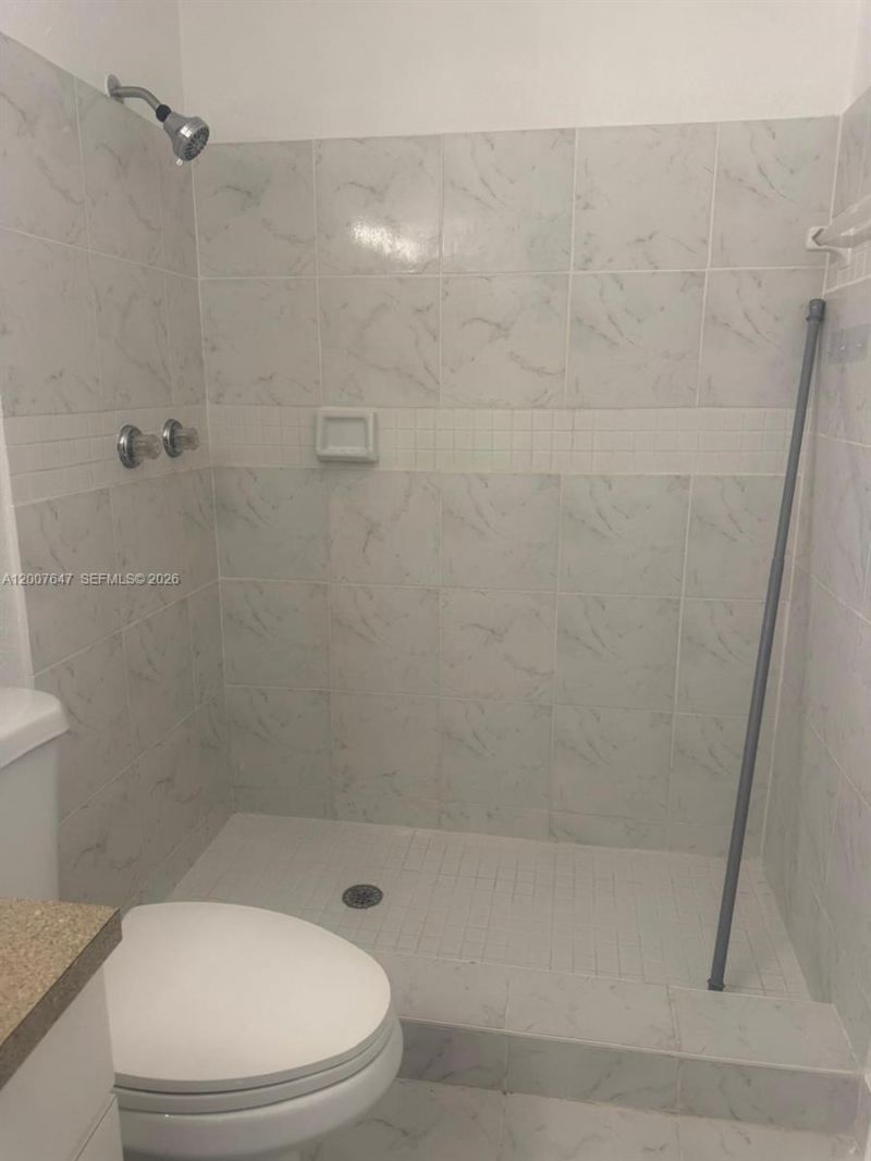 1004 San Remo Cir, Homestead, FL 33035 Photo