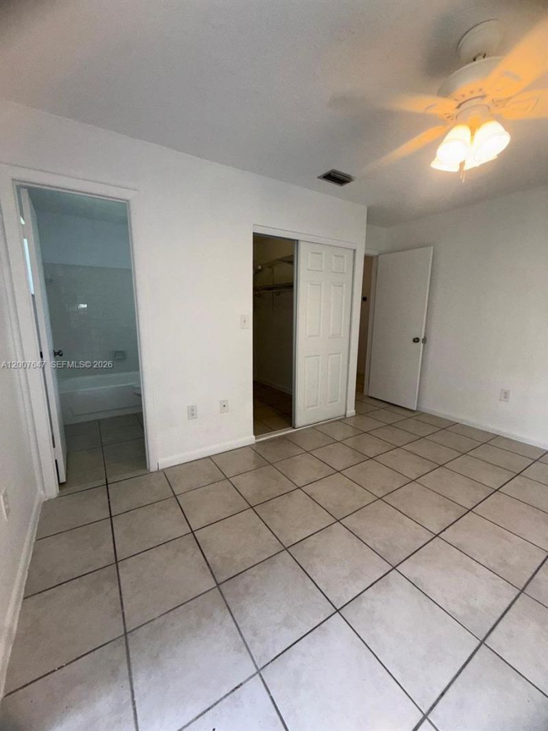1004 San Remo Cir, Homestead, FL 33035 Photo
