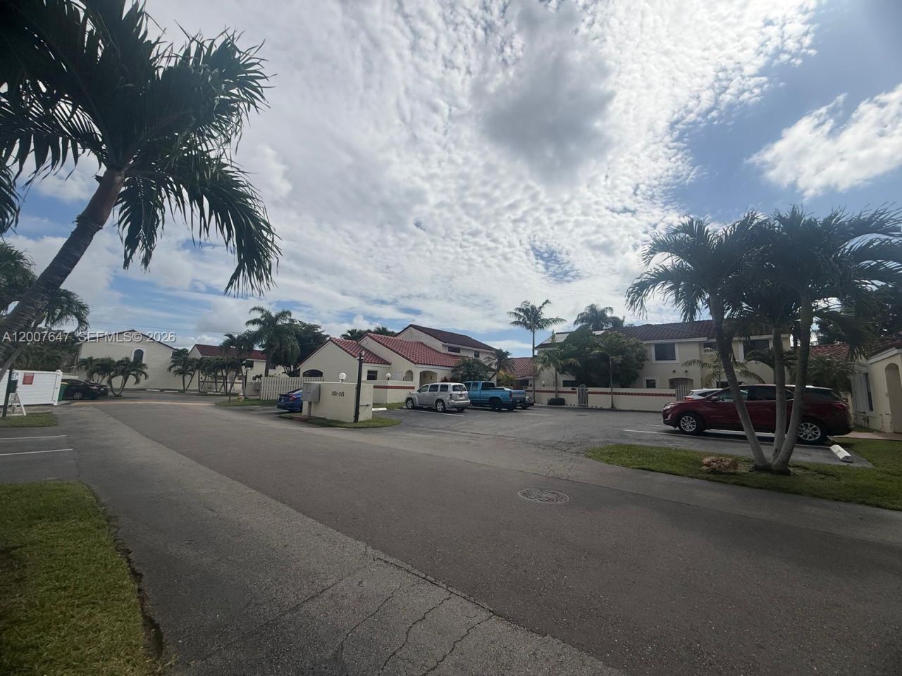 1004 San Remo Cir, Homestead, FL 33035 Photo