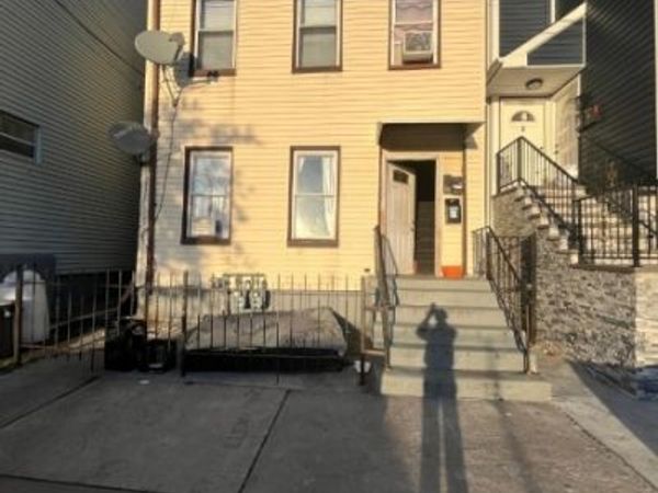 155 Beech St, Paterson, NJ 07501