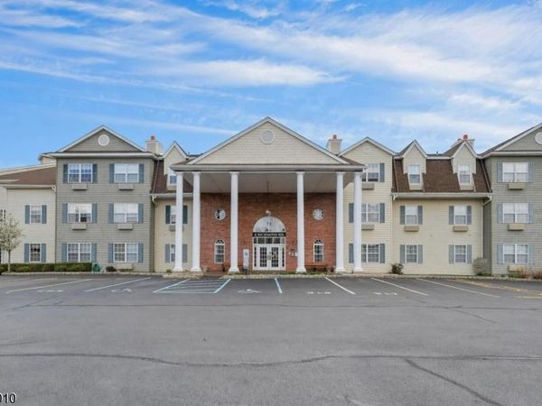 6412 Richmond Rd, West Milford, NJ 07480