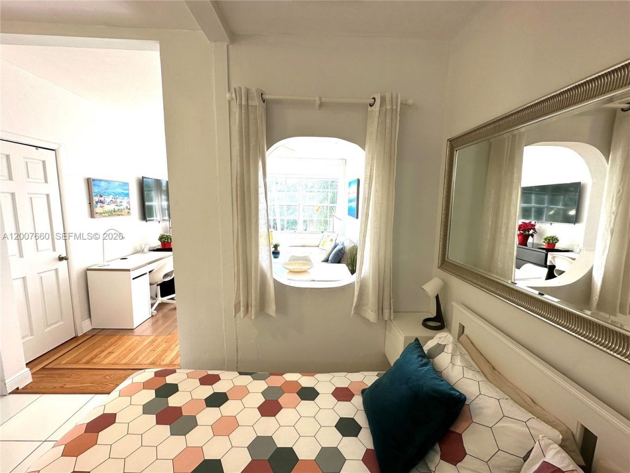 1007 Meridian Ave , Unit 12, Miami Beach, FL 33139 Photo