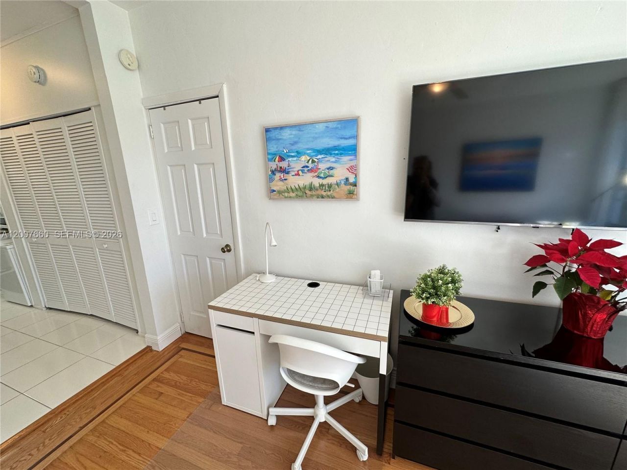 1007 Meridian Ave , Unit 12, Miami Beach, FL 33139 Photo