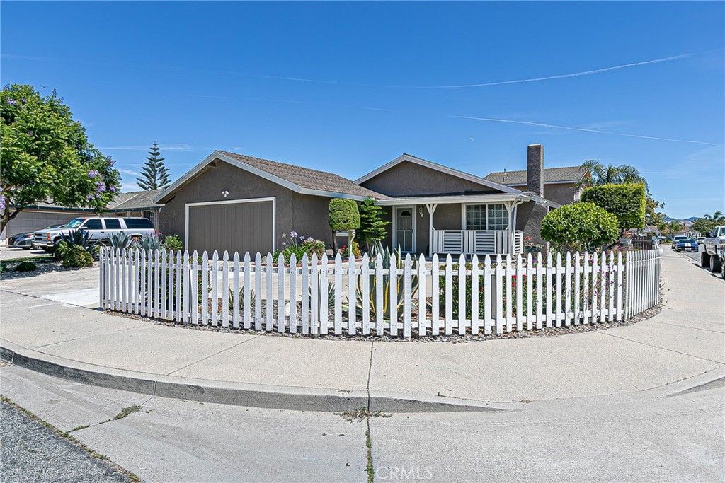 1806 Woodlawn, Santa Maria, CA 93458 Main Photo
