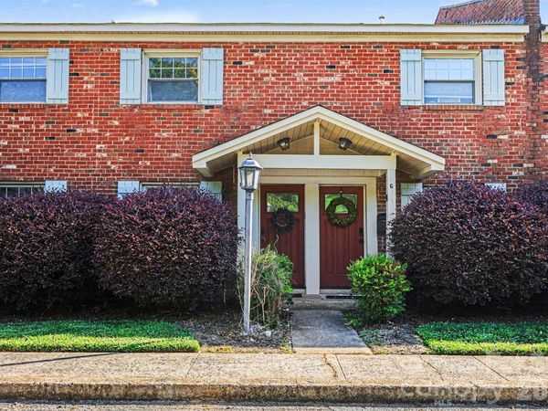1201 Green Oaks Lane, Charlotte, NC 28205