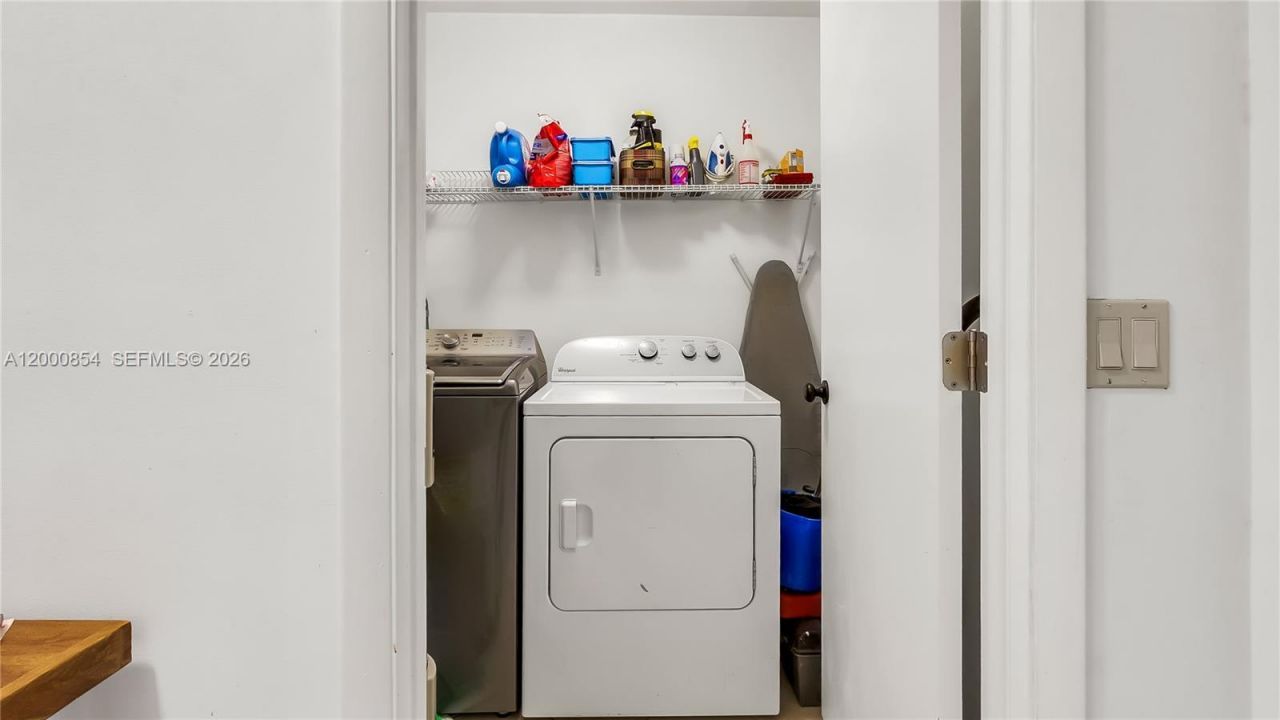 1541 NW 92nd Ave , Unit 186, Pembroke Pines, FL 33024 Photo