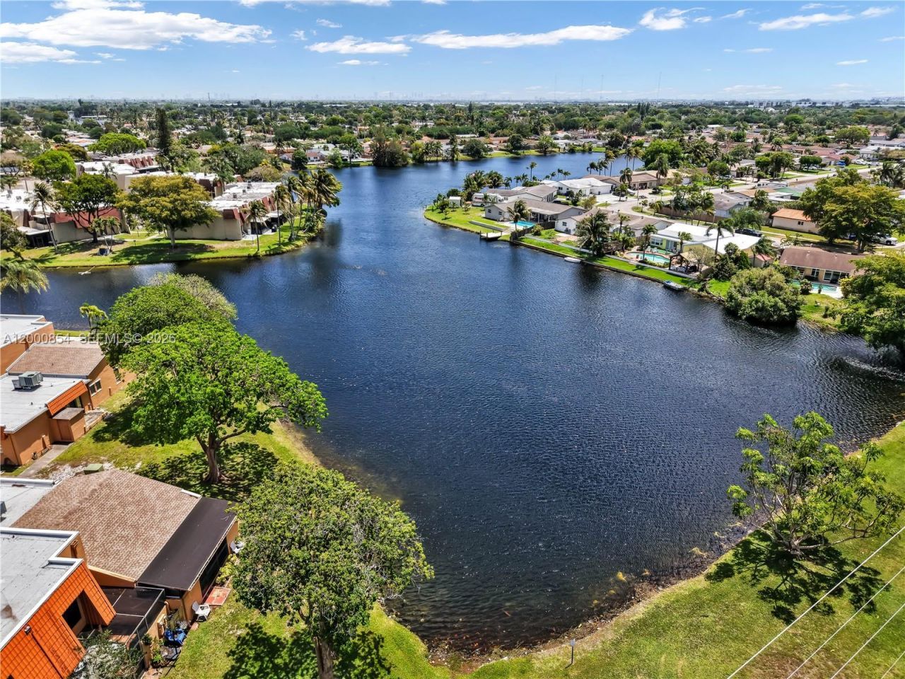 1541 NW 92nd Ave , Unit 186, Pembroke Pines, FL 33024 Photo