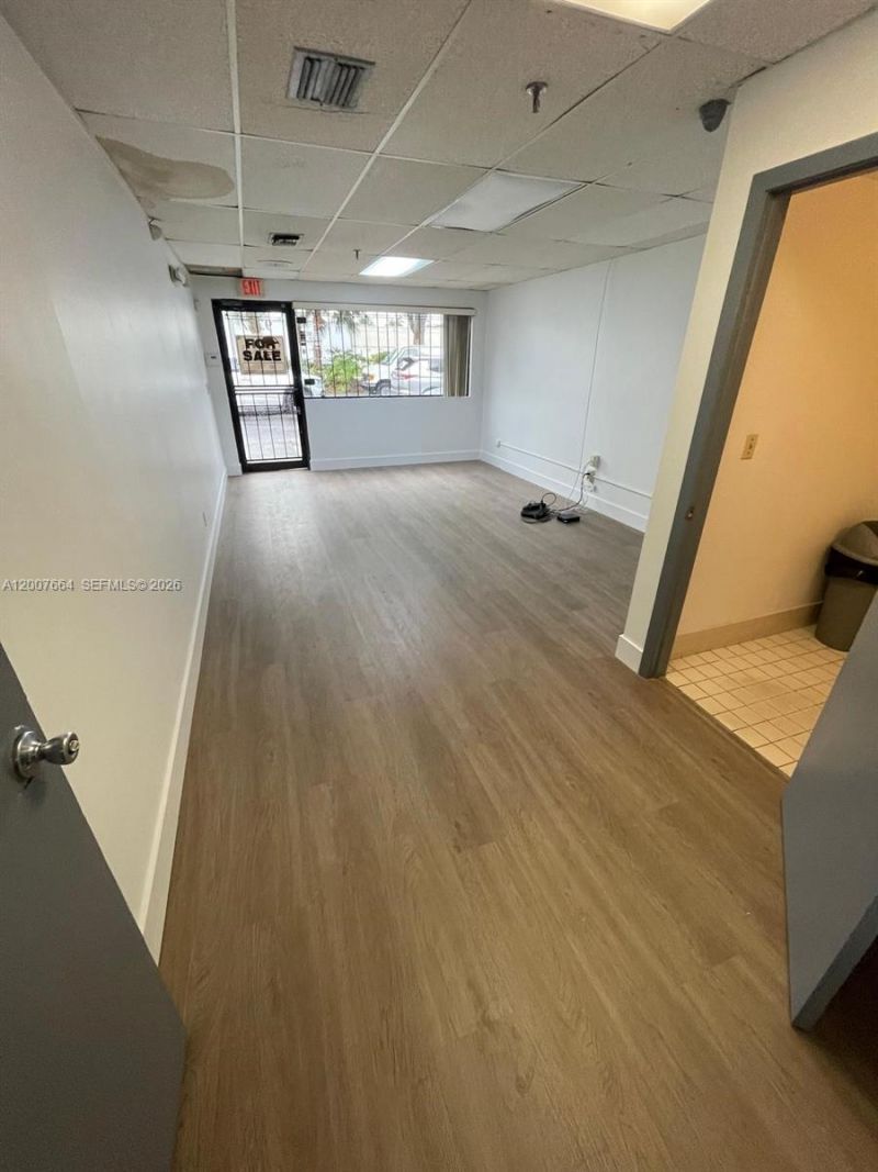 9387 NW 13th St , Unit 7, Doral, FL 33172 Photo