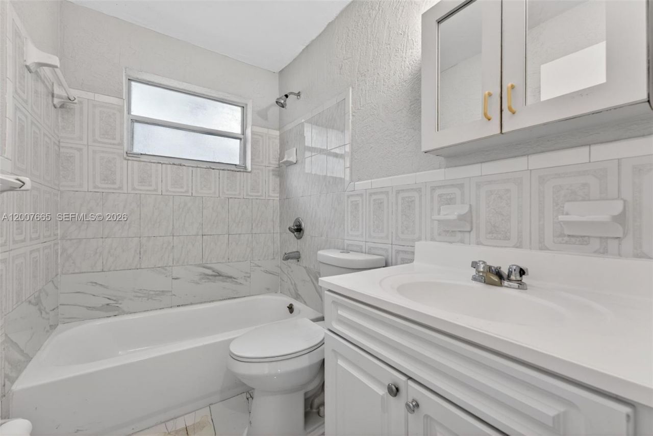 11120 NW 6th Ave, Miami Shores, FL 33168 Photo