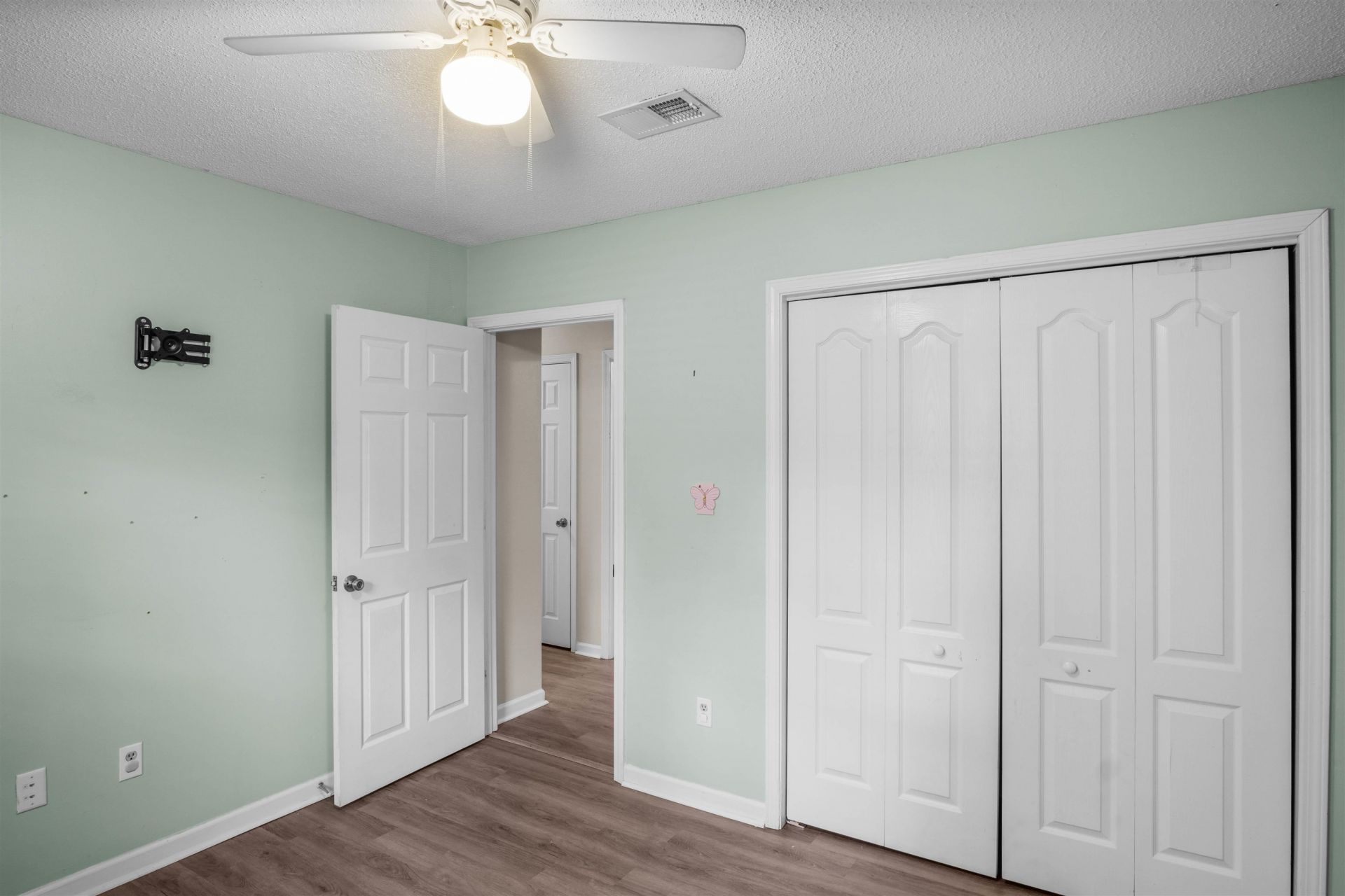 105 Pebble Dr.  Photo 22
