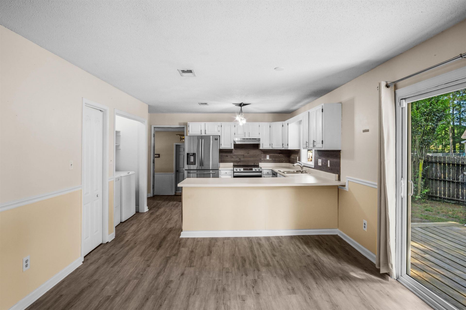 105 Pebble Dr.  Photo 7