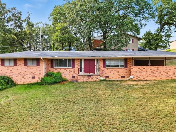 1900 Broken Arrow Drive , North Little Rock, AR 72118