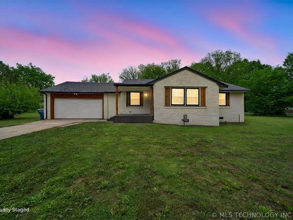 418 S Brewer Street , Vinita, OK 74301