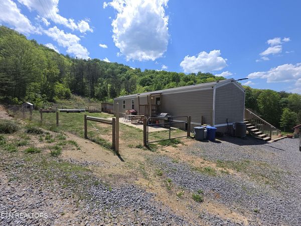 1220 Raven Hill Rd, Tazewell, TN 37879