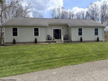 109 Cottage Hill Lane, Beverly, WV 26253