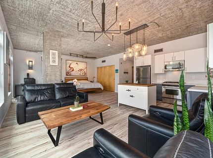 1818 L St #402, Unit 402, Sacramento, CA 95811 Photo