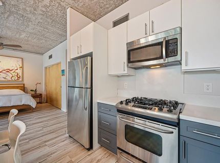 1818 L St #402, Unit 402, Sacramento, CA 95811 Photo