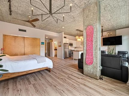 1818 L St #402, Unit 402, Sacramento, CA 95811 Photo