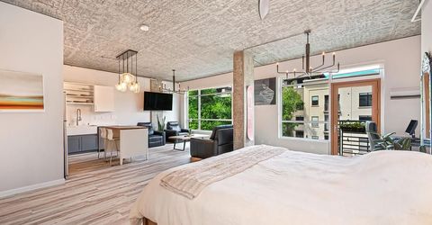 1818 L St #402, Unit 402, Sacramento, CA 95811 Photo