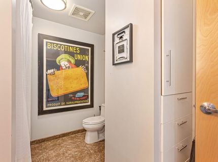 1818 L St #402, Unit 402, Sacramento, CA 95811 Photo