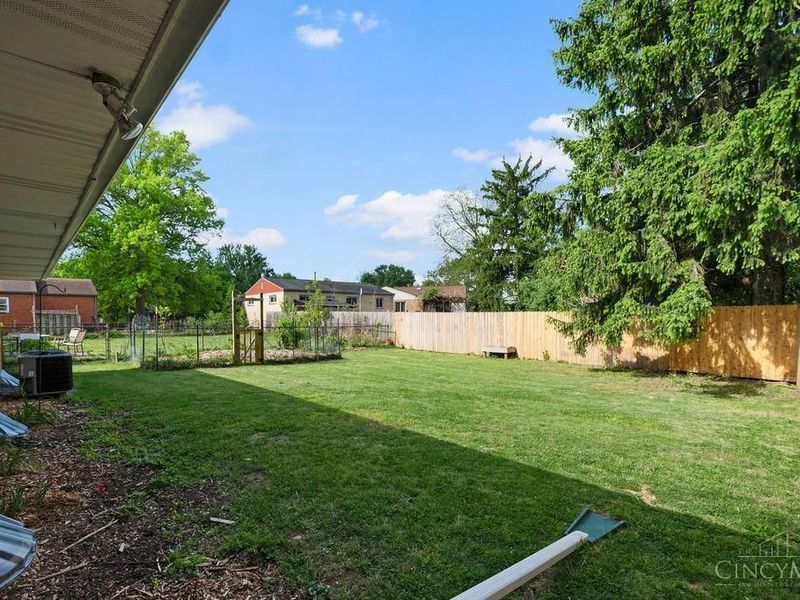 8997 Monsanto Drive, Springfield Twp., OH 45231 Photo 41