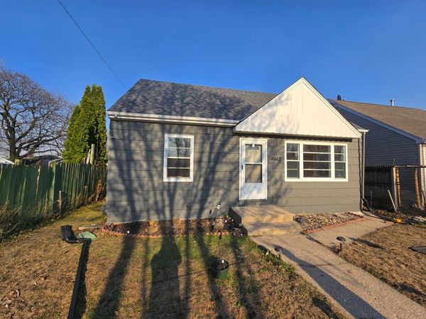 4942 Penn Avenue N, Minneapolis, MN 55430