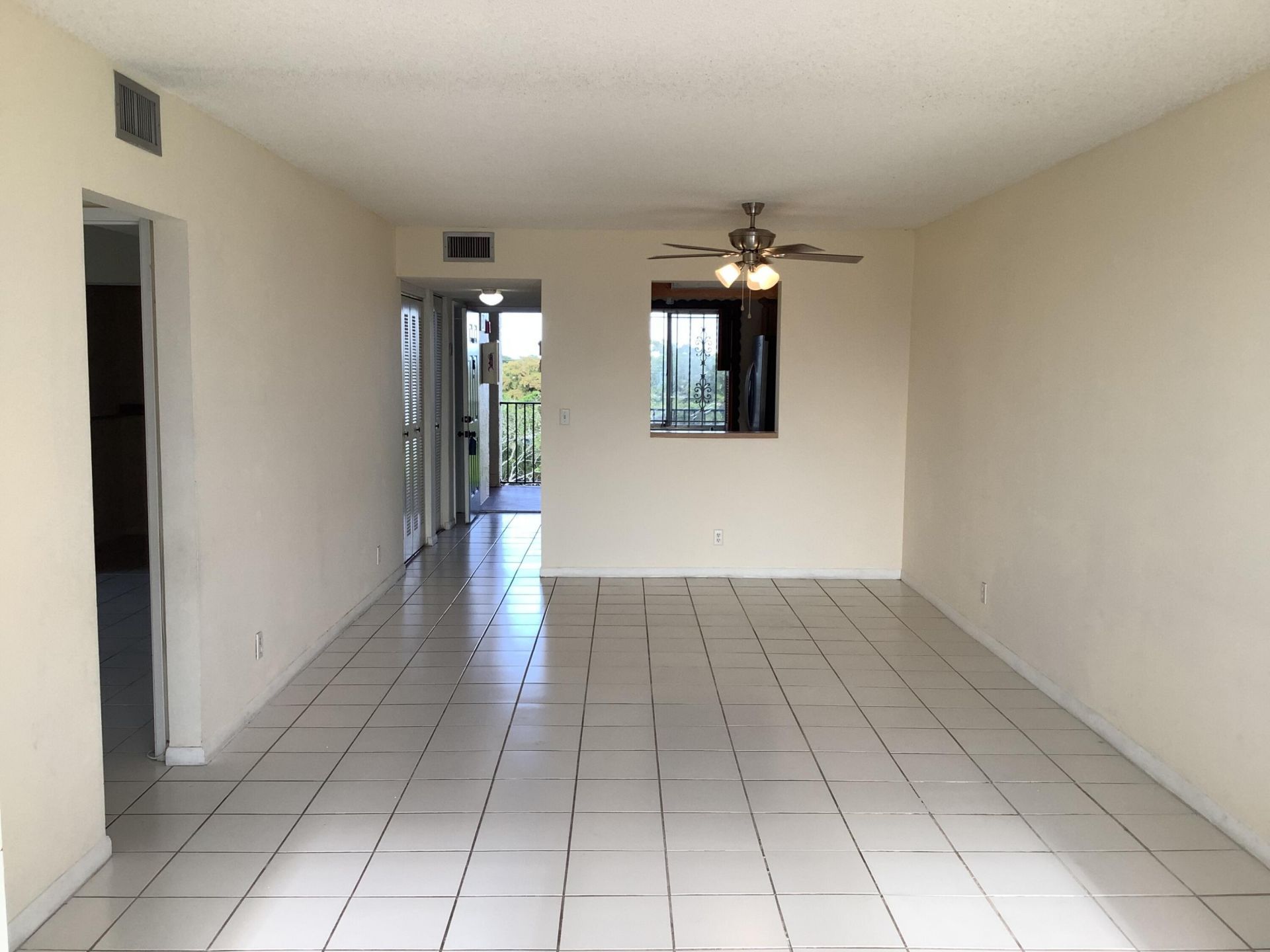 7730 NW 50th Street, Unit 510, Lauderhill, FL 33351 Photo