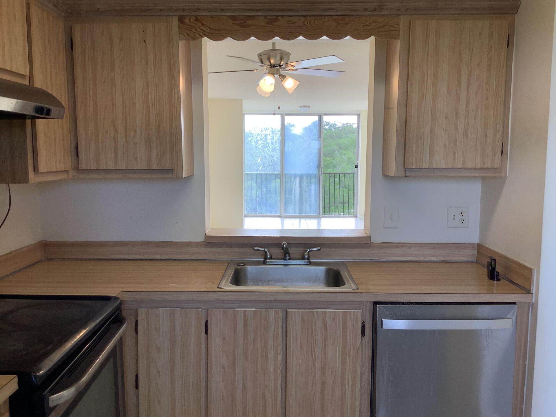 7730 NW 50th Street, Unit 510, Lauderhill, FL 33351 Photo