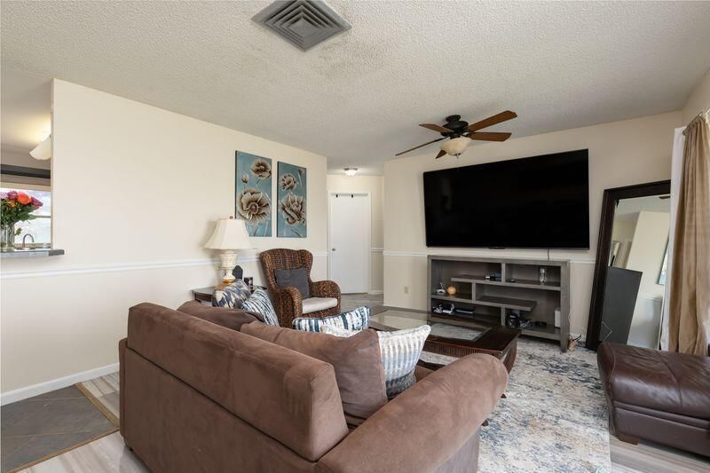 734 SE Arton Lane, Port Saint Lucie, FL 34983 Photo