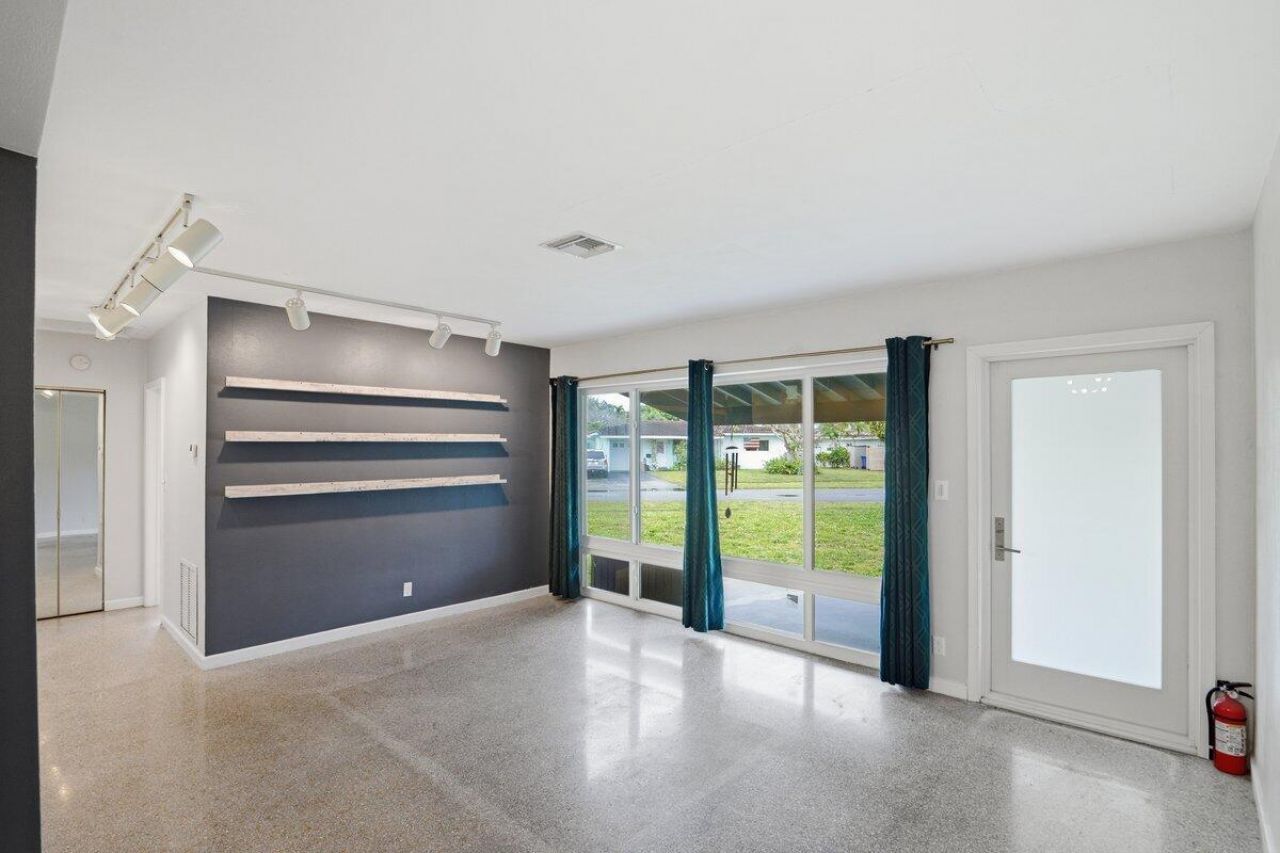 2421 SW 16th Street, Fort Lauderdale, FL 33312 Photo