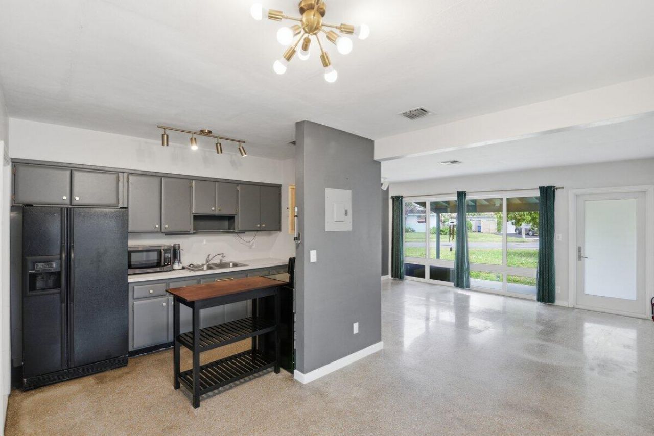 2421 SW 16th Street, Fort Lauderdale, FL 33312 Photo