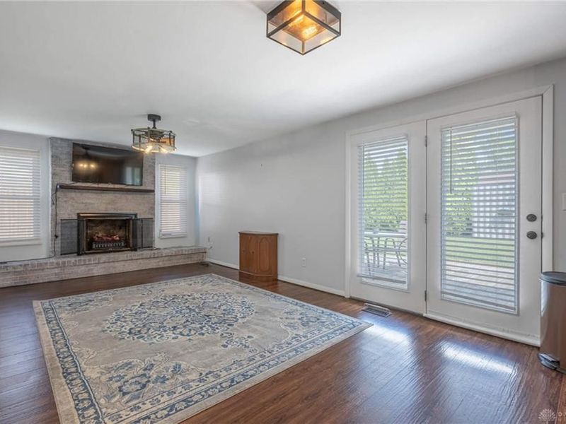 7336 Cohasset Drive, Huber Heights, OH 45424 Photo 3