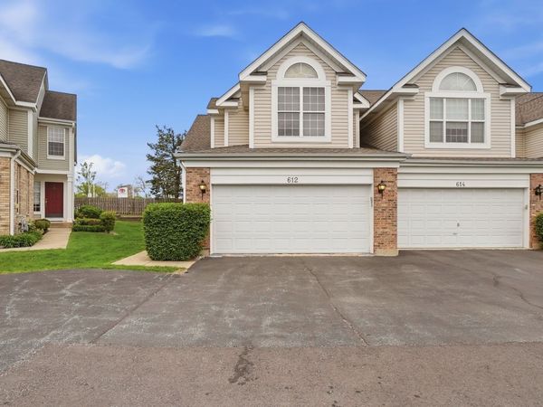 612 Citadel Drive, Westmont, IL 60559