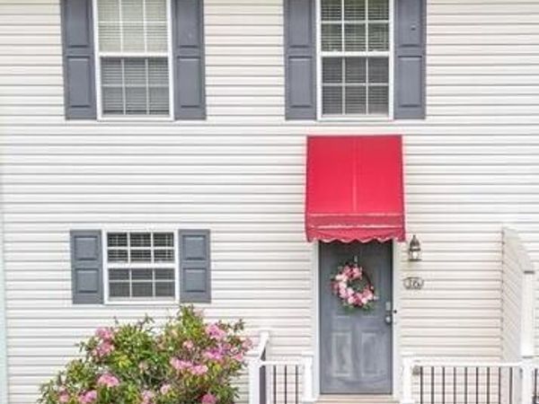 2201 Cherokee Road, Unit Apt 16, Johnson City, TN 37604