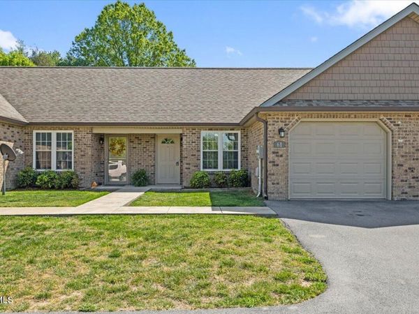 61 Chatfield Square, Johnson City, TN 37615