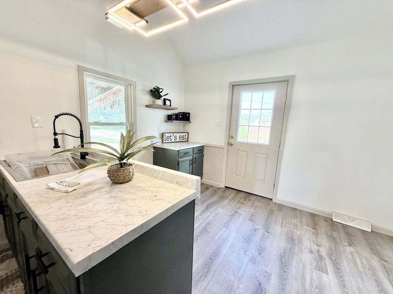 207 S Harrison Street, Mount Vernon, OH 43050 Photo 3