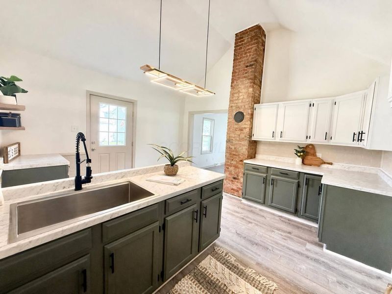 207 S Harrison Street, Mount Vernon, OH 43050 Photo 4