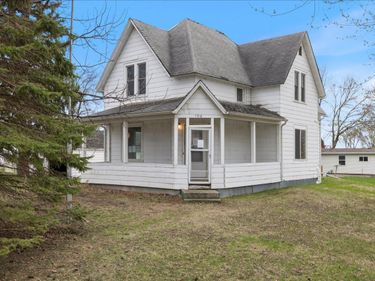 106 E Park Avenue, Buffalo Lake, MN 55332