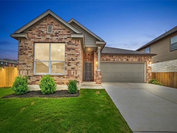 501 Ayinger LN, Austin, TX 78728