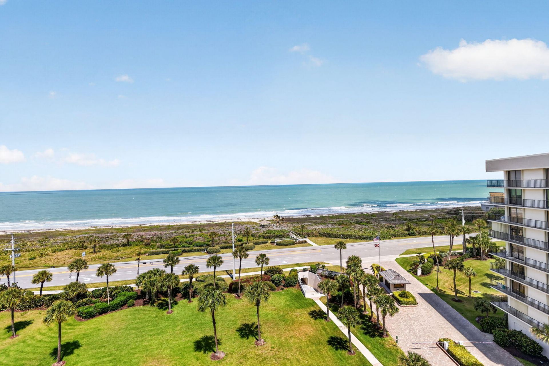 5061 N Highway A1a, Unit 905, Hutchinson Island, FL 34949 Photo