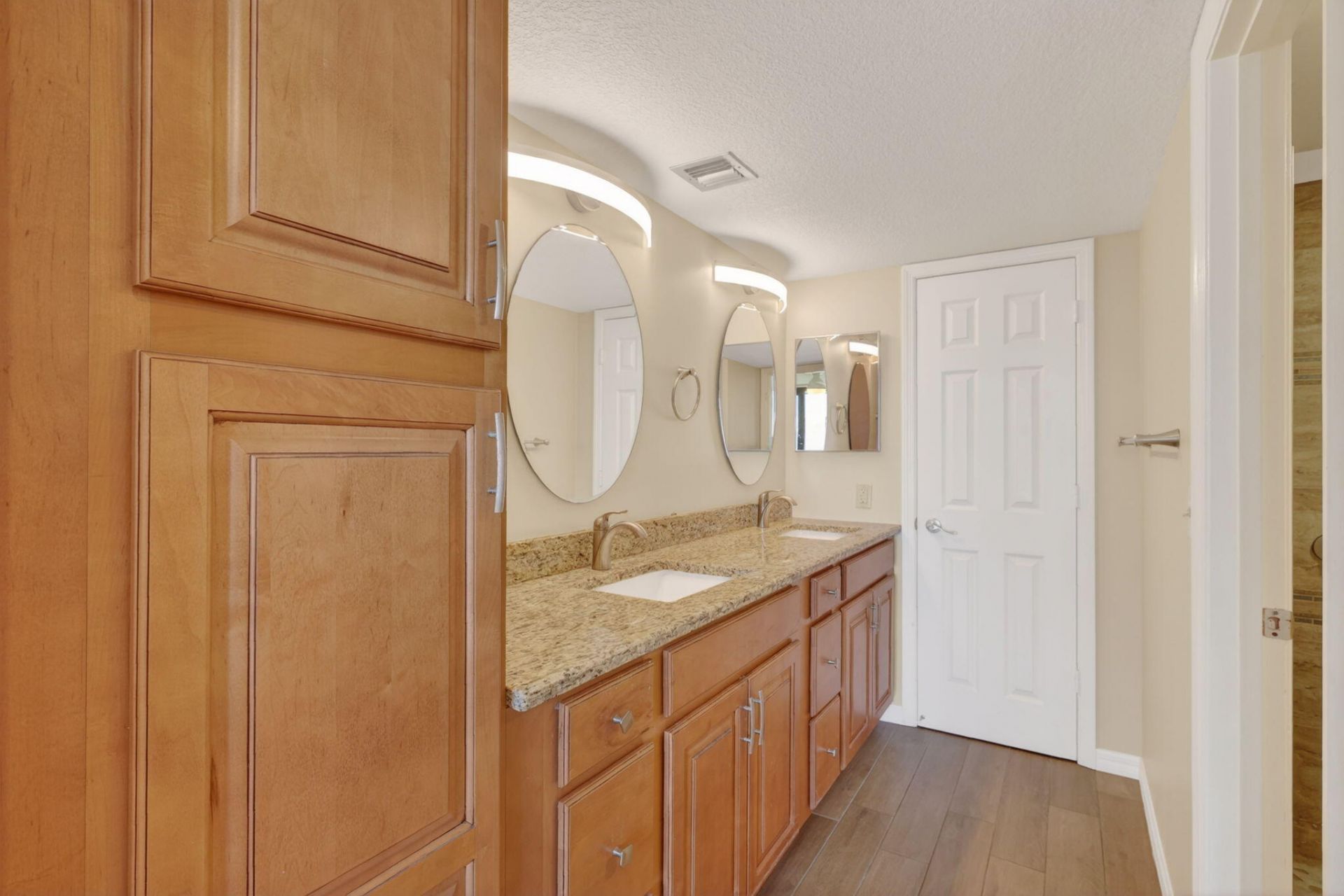 5061 N Highway A1a, Unit 905, Hutchinson Island, FL 34949 Photo