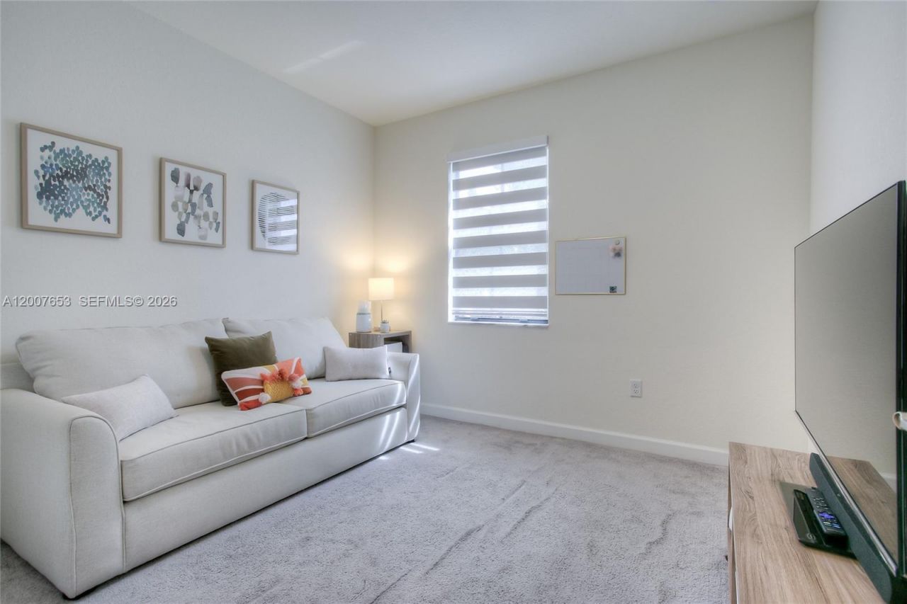 11017 W 33rd Way , Hialeah, FL 33018 Photo