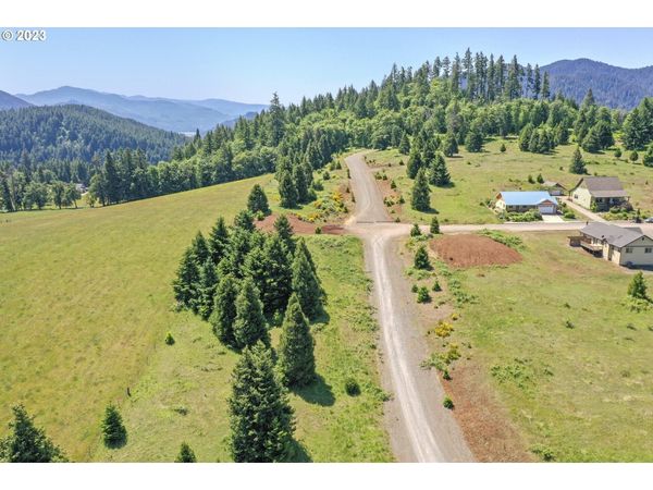 Bugle Loop, Unit TL 1301, Oakridge, OR 97463