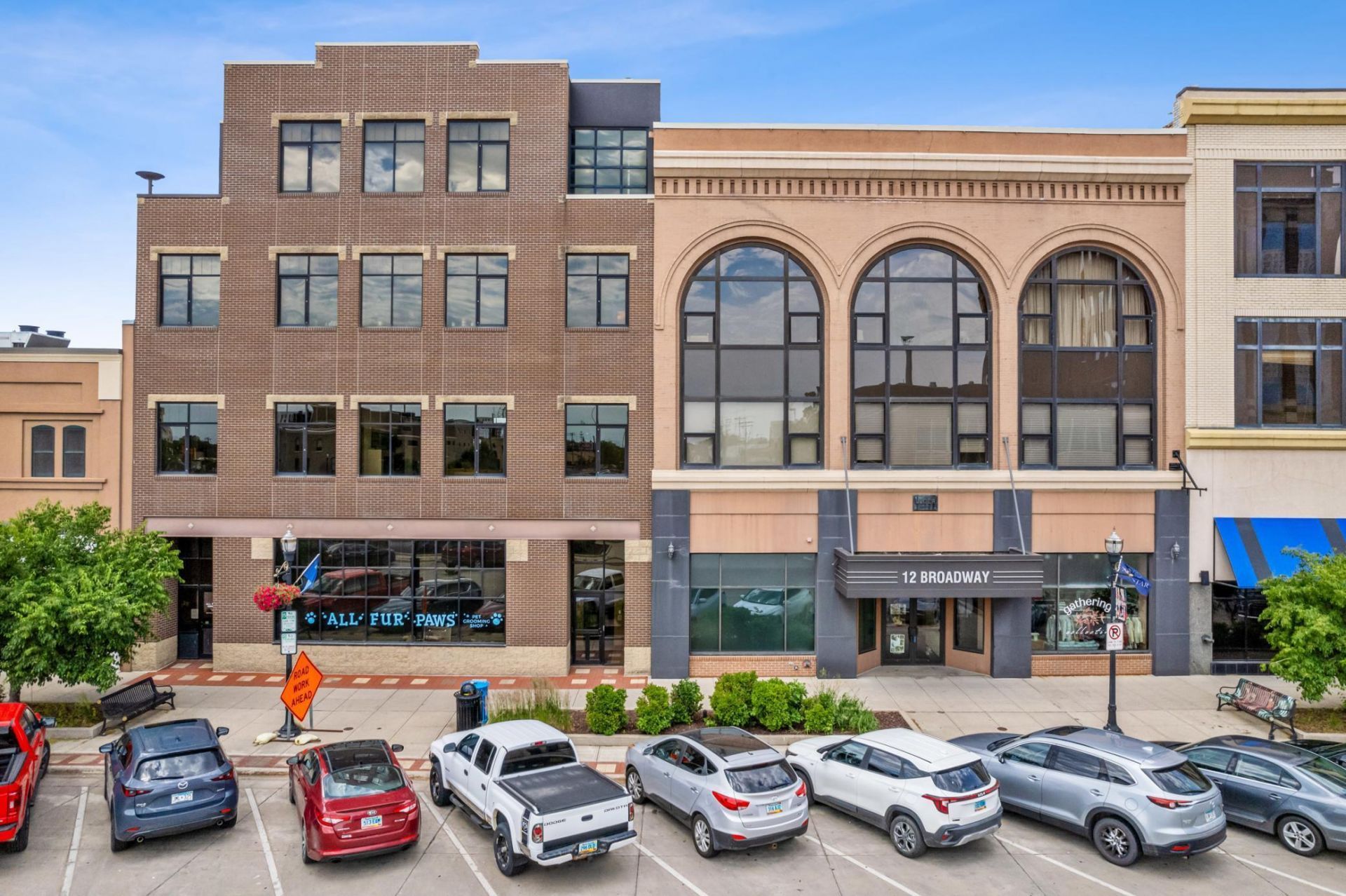 12 Broadway N primary photo