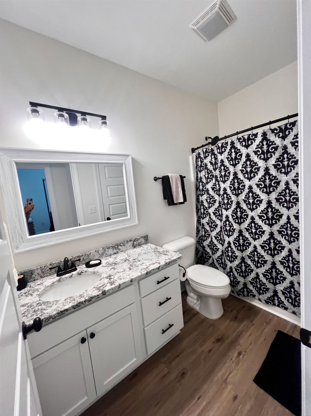 386 Long Meadow Dr. Photo 33