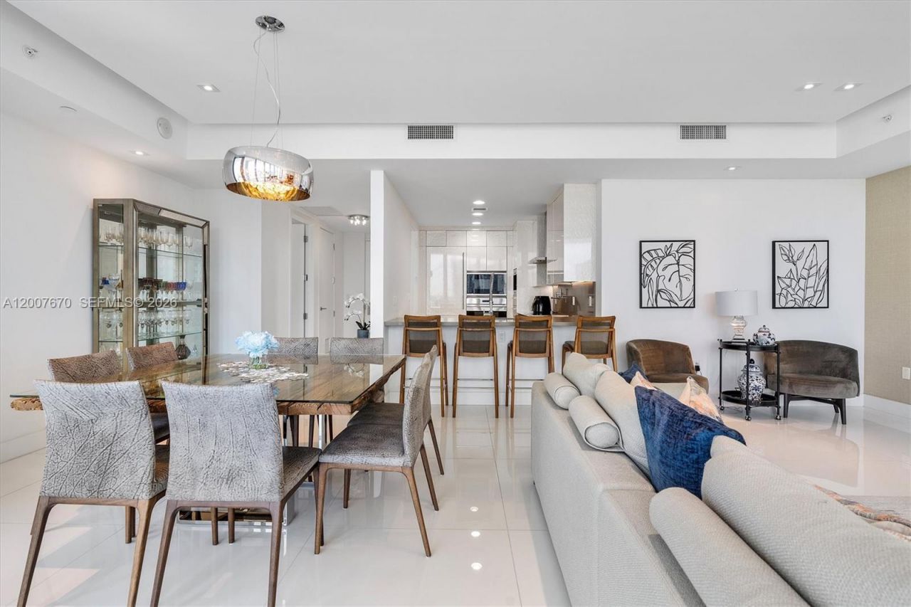 17475 Collins Ave , Unit 504, Sunny Isles Beach, FL 33160 Photo