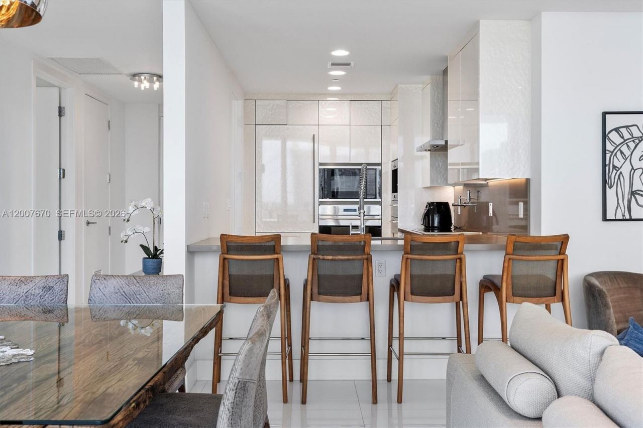 17475 Collins Ave , Unit 504, Sunny Isles Beach, FL 33160 Photo
