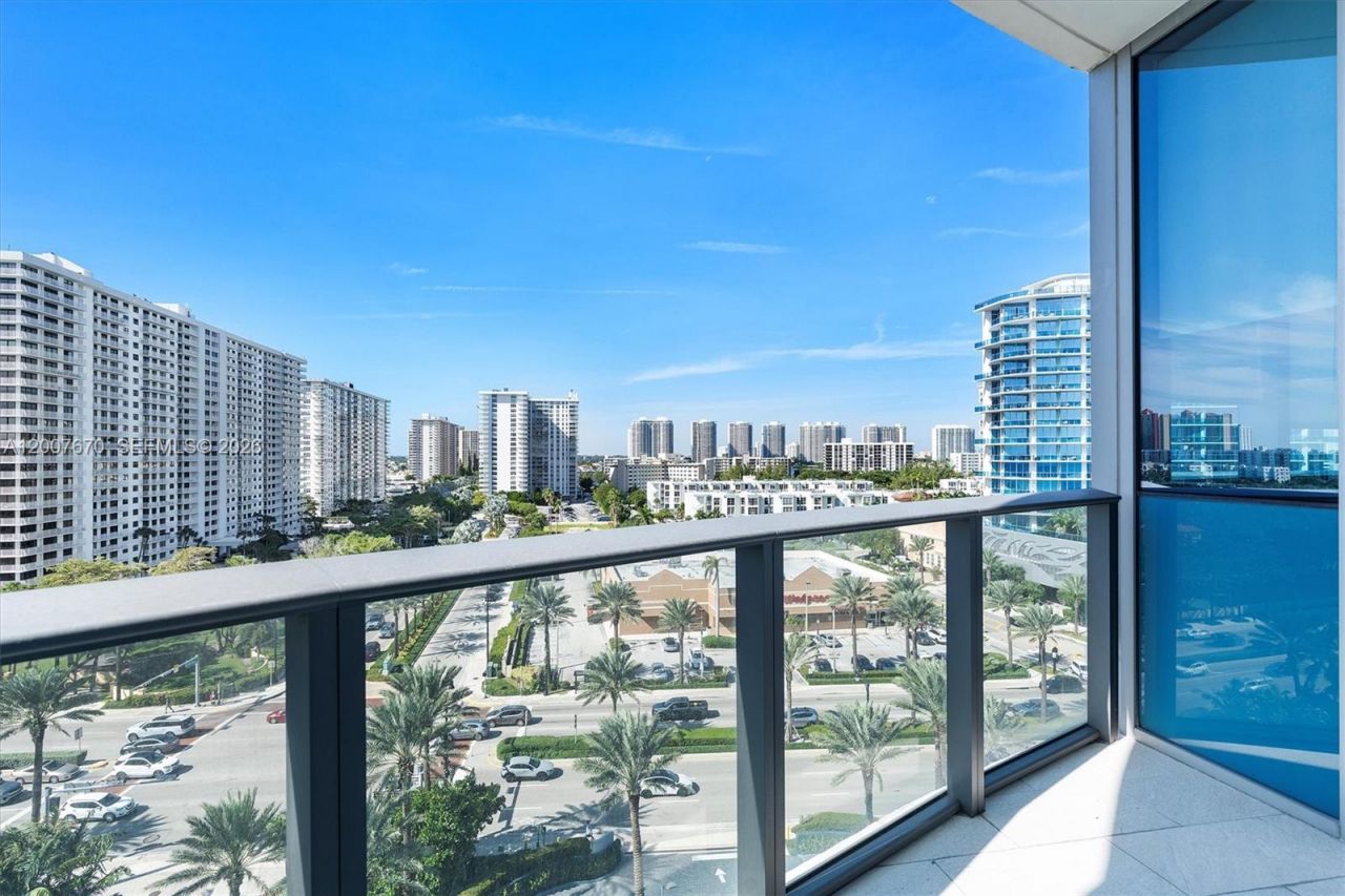 17475 Collins Ave , Unit 504, Sunny Isles Beach, FL 33160 Photo